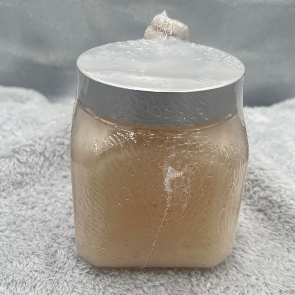 Laura Mercier Almond Coconut Honey Bath with Dipper - Picture 3 of 6